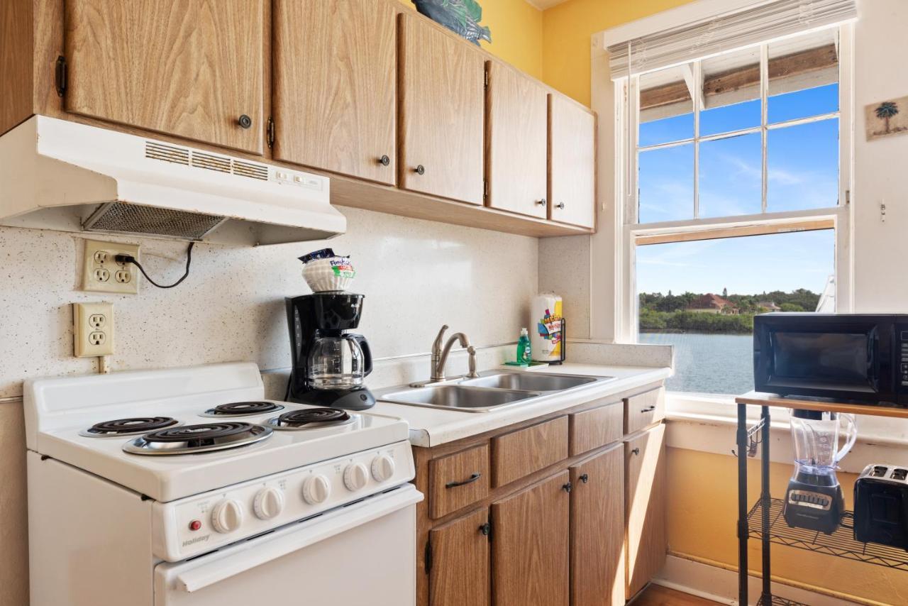 Sun N Fun Beachfront Vacation Rentals 인디언쇼어스 외부 사진
