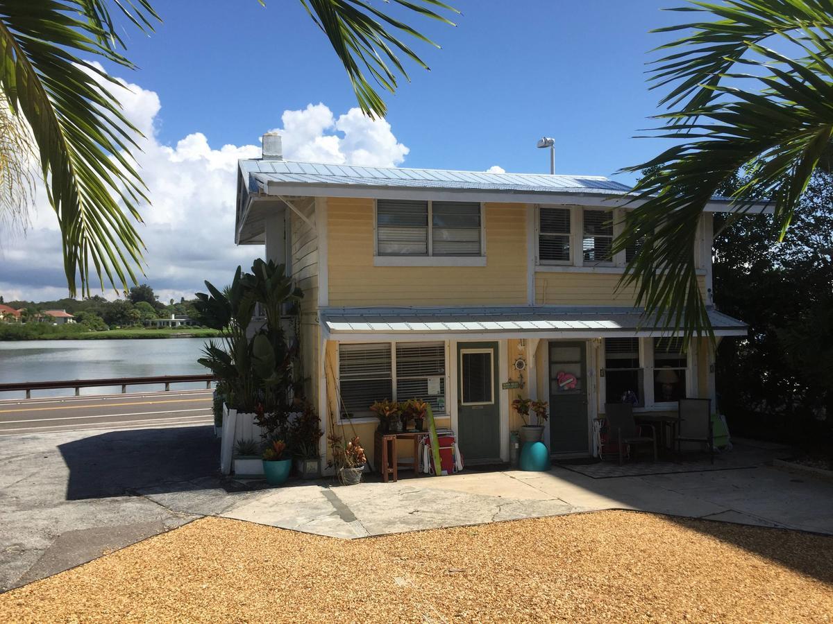 Sun N Fun Beachfront Vacation Rentals 인디언쇼어스 외부 사진