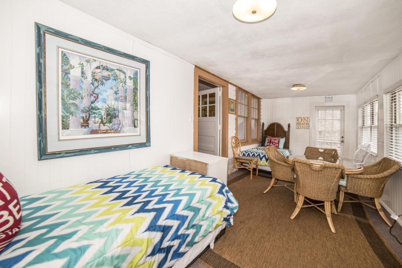 Sun N Fun Beachfront Vacation Rentals 인디언쇼어스 외부 사진