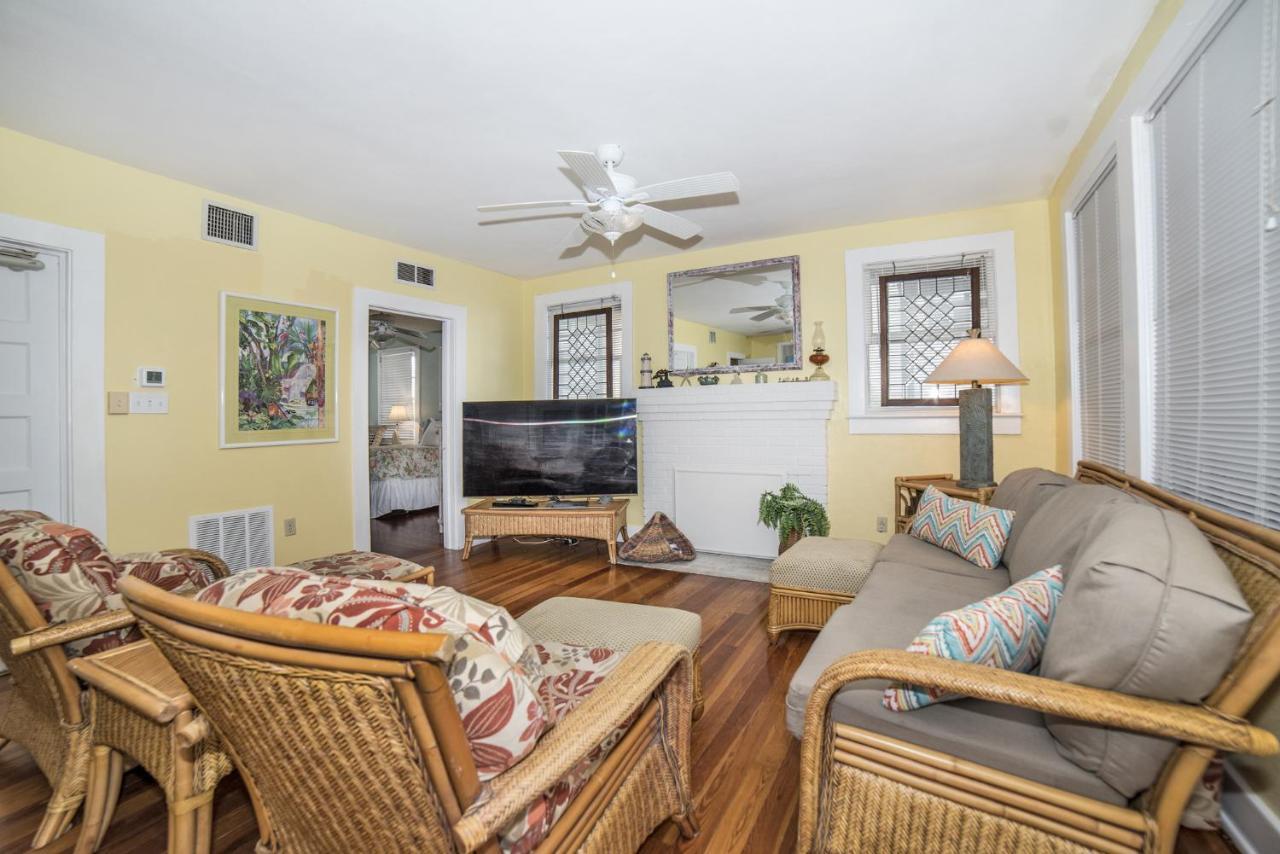 Sun N Fun Beachfront Vacation Rentals 인디언쇼어스 외부 사진