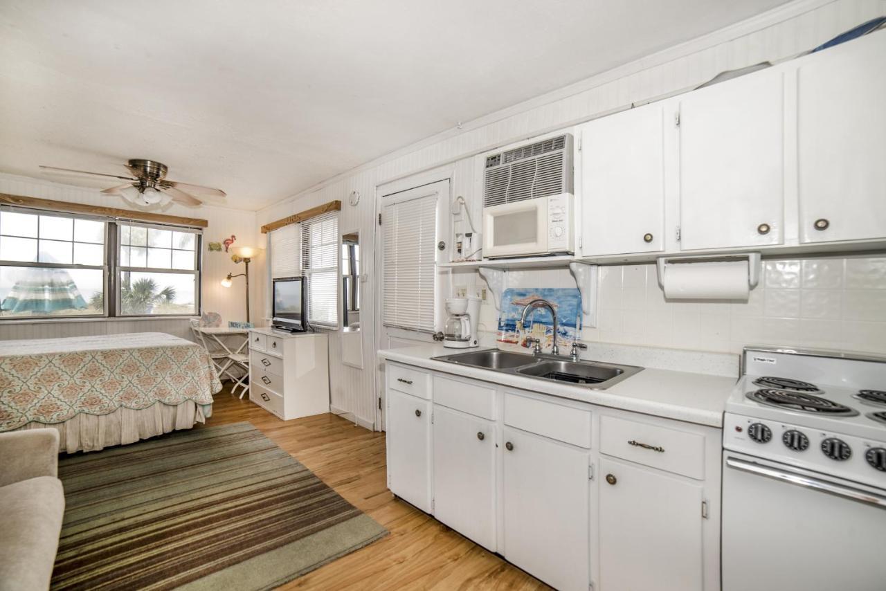 Sun N Fun Beachfront Vacation Rentals 인디언쇼어스 외부 사진