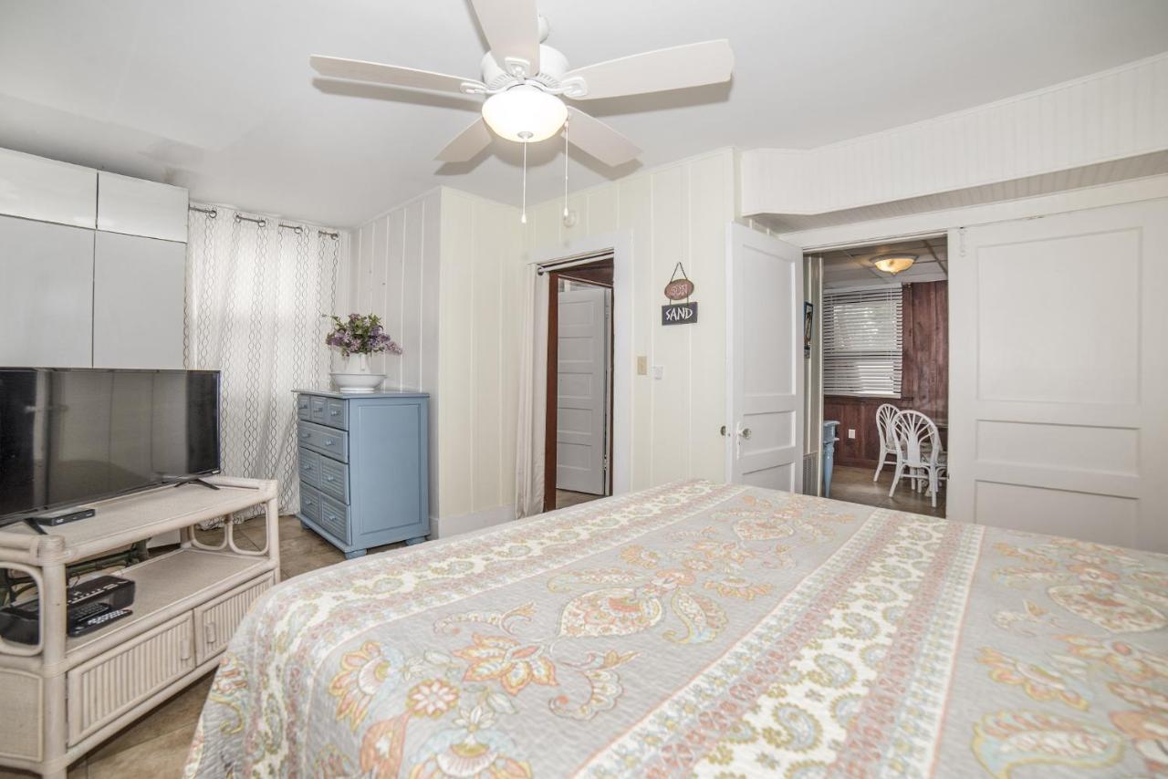 Sun N Fun Beachfront Vacation Rentals 인디언쇼어스 외부 사진