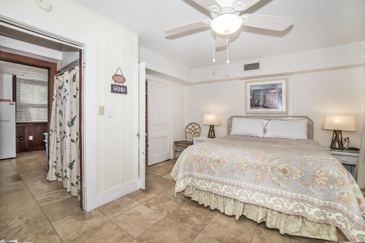 Sun N Fun Beachfront Vacation Rentals 인디언쇼어스 외부 사진