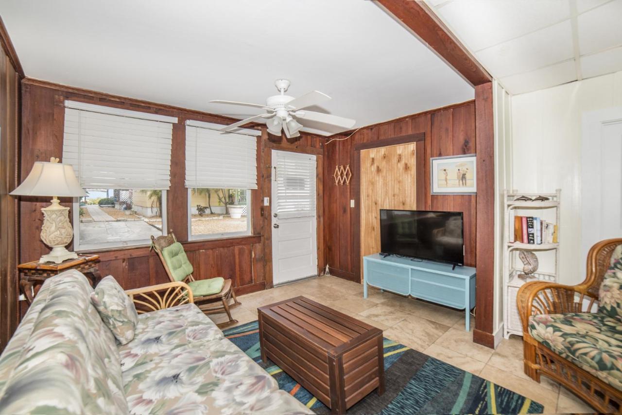 Sun N Fun Beachfront Vacation Rentals 인디언쇼어스 외부 사진